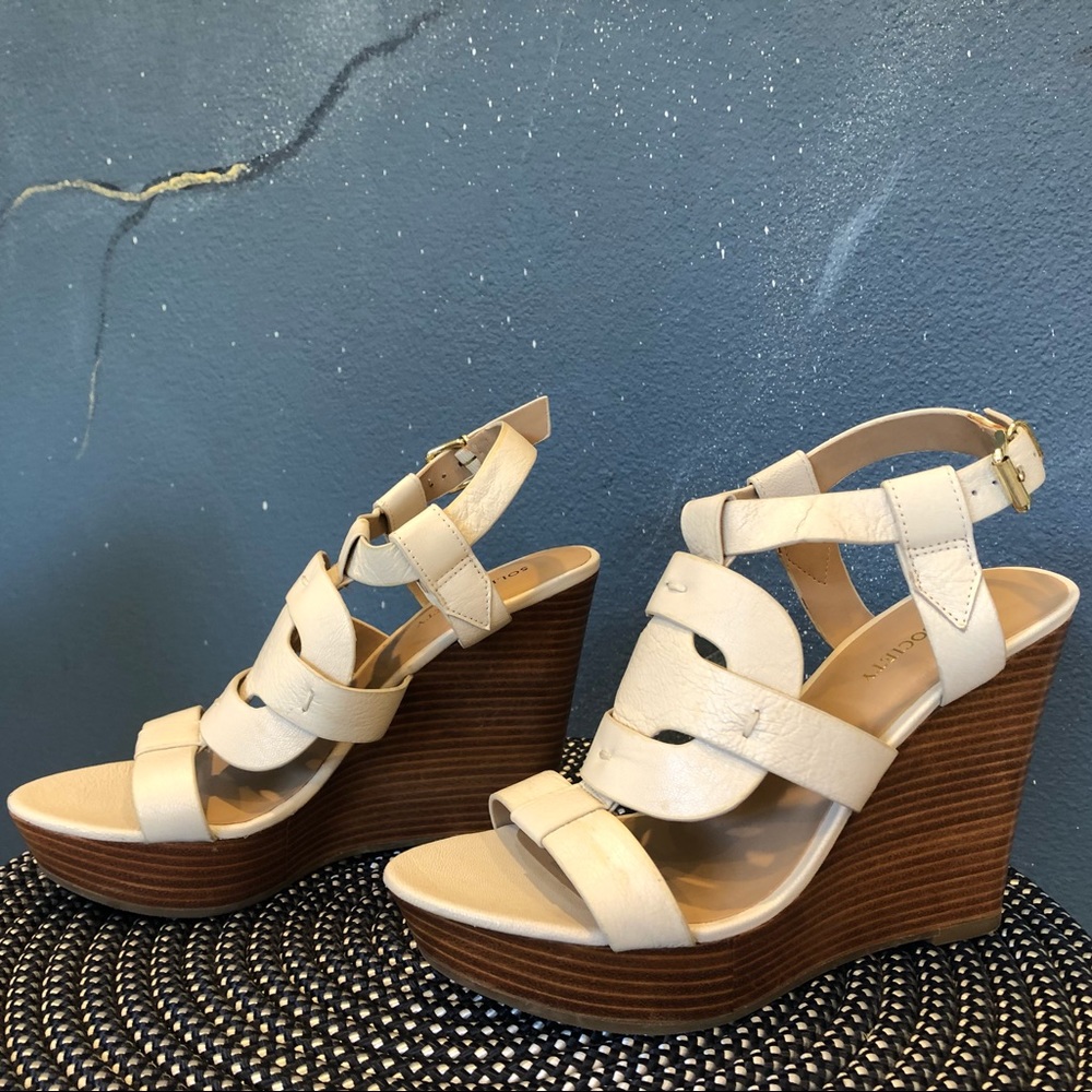Comfortable leather wedges